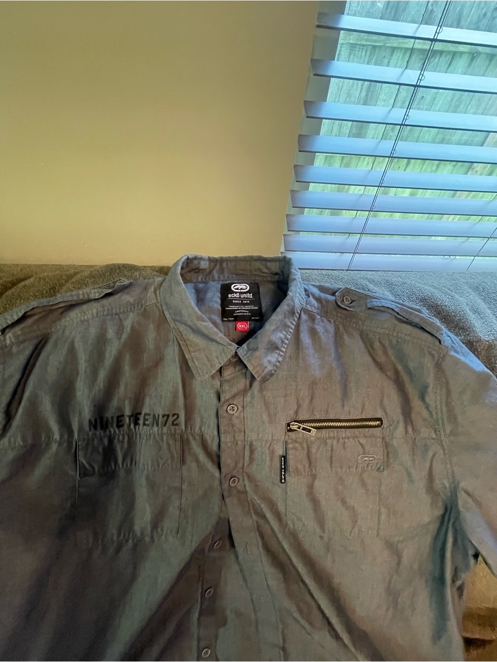 Ecko Unltd. Button-Up Shirt in Bluish Gray